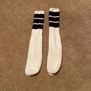 Unisex Stripe Knee-High Sock